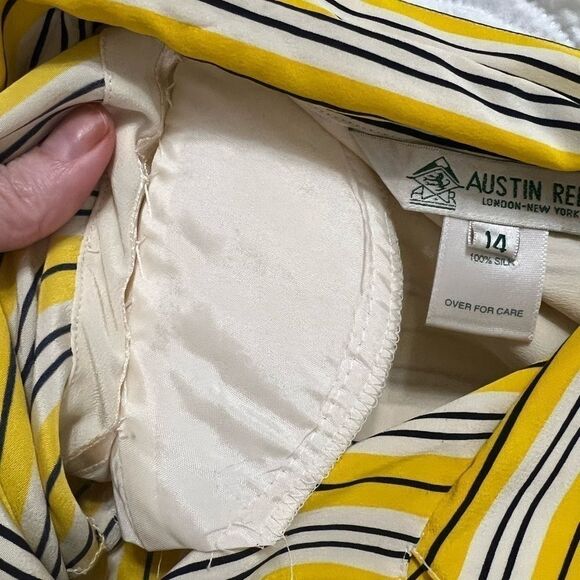 Austin Reed 100% silk yellow, white stripe long sleeve vintage 14 large button - Picture 11 of 12